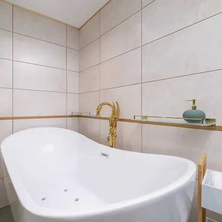 Designer Next To Wawel Castle By Renters Prestige * Cracovia