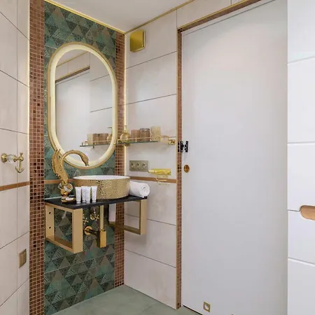 Designer Next To Wawel Castle By Renters Prestige * Cracovia